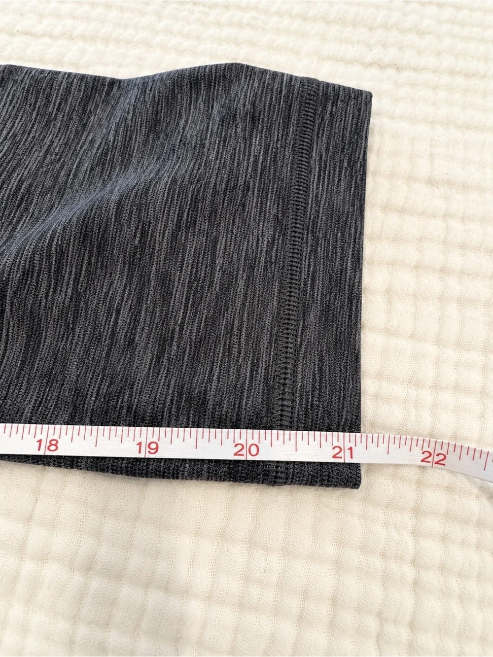 Lululemon Align High-Rise Crop 21” Heathered Black Leggings Size 4 Like New